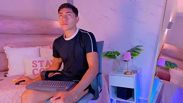 Snapshot of AxelBlaze_ chatting on February 21, 2026, 4:20 pm AxelBlaze online show from February 21, 2026, 4:20 pm