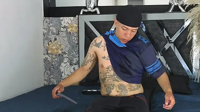 Snapshot of adrian_camii chatting on March 14, 2026, 9:48 am adrian camii online show from March 14, 2026, 9:48 am