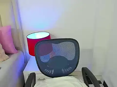 Snapshot of CherryMeloon chatting on February 15, 2026, 5:01 pm CherryMeloon online show from February 15, 2026, 5:01 pm