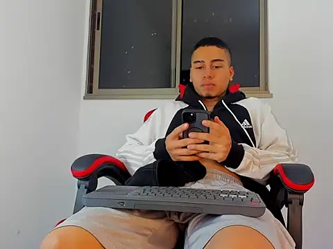 iamdaiker online show from February 28, 2026, 2:33 am