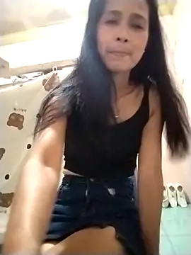 Snapshot of sweet_maxine44 chatting on March 19, 2026, 12:05 pm sweet maxine44 online show from March 19, 2026, 12:05 pm