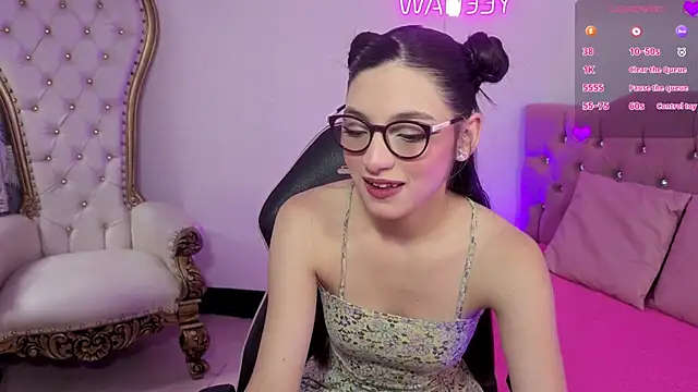 Snapshot of MAHYRA_TAY chatting on April 8, 2026, 7:26 pm MAHYRA TAY online show from April 8, 2026, 7:26 pm