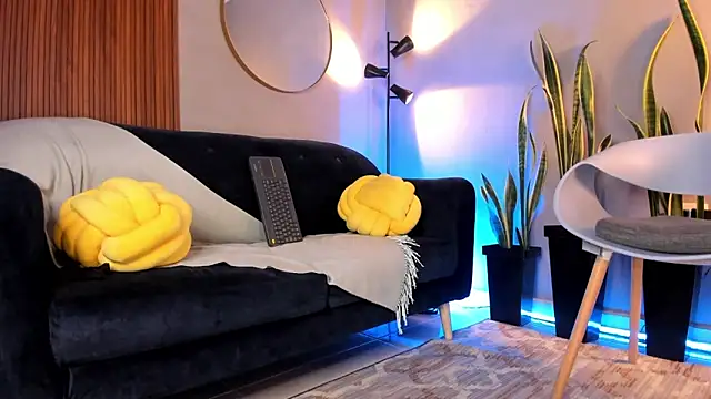 Elle Lane online show from March 16, 2026, 10:45 pm