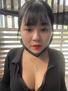 Lewd couple online show from May 7, 2026, 5:55 am
