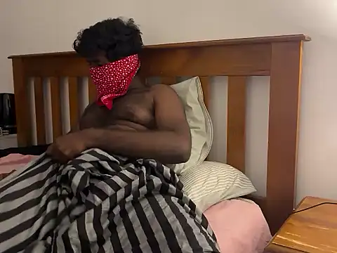 Snapshot of Reez77 chatting on February 8, 2026, 10:57 am Reez77 online show from February 8, 2026, 10:57 am