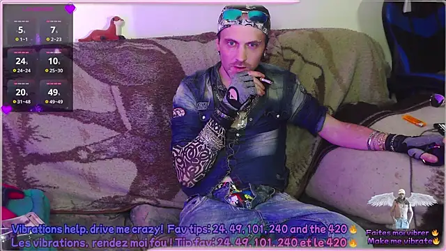 Snapshot of SwatRocShy chatting on April 14, 2026, 6:13 pm SwatRocShy online show from April 14, 2026, 6:13 pm