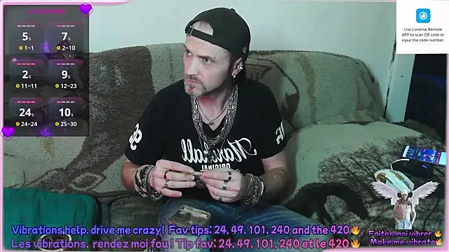 Snapshot of SwatRocShy chatting on May 9, 2026, 7:28 pm SwatRocShy online show from May 9, 2026, 7:28 pm