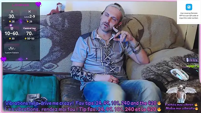 Snapshot of SwatRocShy chatting on May 8, 2026, 6:06 am SwatRocShy online show from May 8, 2026, 6:06 am