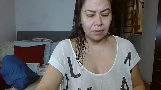 Snapshot of Karo_sexy chatting on March 9, 2025, 7:48 pm Karo sexy online show from March 9, 2025, 7:48 pm