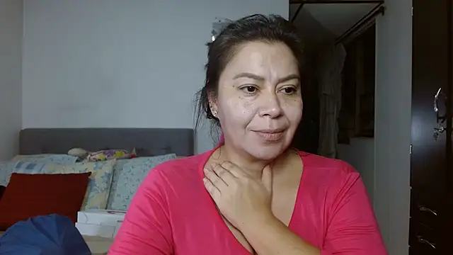 Snapshot of Karo_sexy chatting on February 15, 2025, 11:25 pm Karo sexy online show from February 15, 2025, 11:25 pm