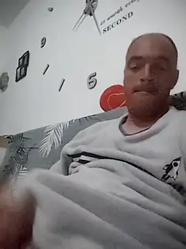 Snapshot of circott chatting on March 18, 2026, 6:31 pm circott online show from March 18, 2026, 6:31 pm