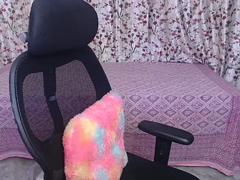 Snapshot of Bold-camlin chatting on February 26, 2026, 5:29 am Bold-camlin online show from February 26, 2026, 5:29 am