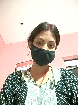 BIG QWEEN NO1 online show from March 31, 2026, 11:23 am