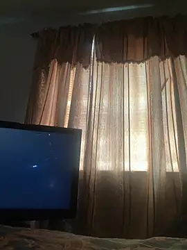 jjmaster111 online show from April 22, 2026, 5:20 pm