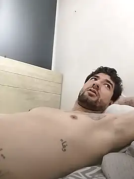 Snapshot of Camilo696903 chatting on February 24, 2026, 10:32 pm Camilo696903 online show from February 24, 2026, 10:32 pm