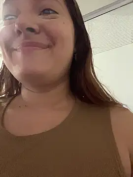 Emily Harpeer online show from April 9, 2026, 11:49 am