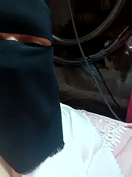 Snapshot of Warda_Egy chatting on February 20, 2026, 10:12 pm Warda Egy online show from February 20, 2026, 10:12 pm