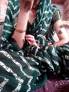 Snapshot of Komal4050 chatting on June 30, 2026, 2:55 am Komal4050 online show from June 30, 2026, 2:55 am