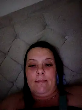 Snapshot of louisa36 chatting on February 21, 2026, 8:44 pm louisa36 online show from February 21, 2026, 8:44 pm