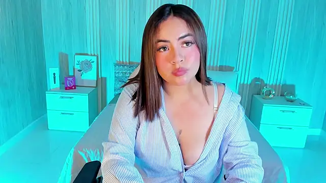 Snapshot of Lia_Sweettt chatting on February 21, 2026, 8:11 pm Lia Sweettt online show from February 21, 2026, 8:11 pm