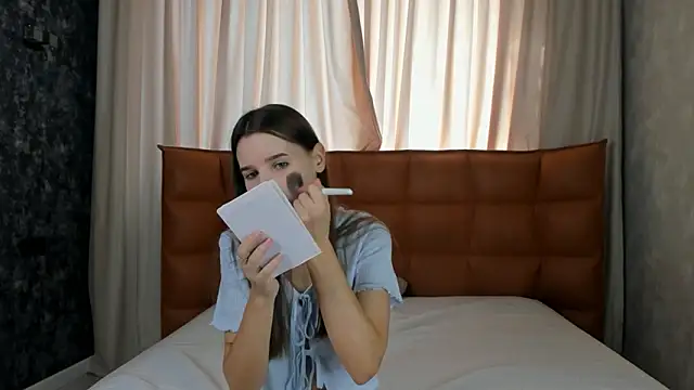 Snapshot of OnyxViper chatting on March 11, 2026, 7:02 am OnyxViper online show from March 11, 2026, 7:02 am