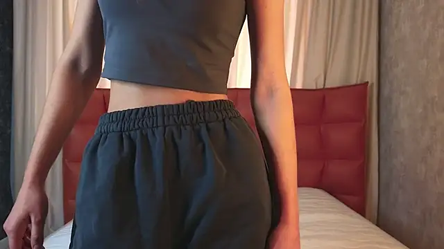 Snapshot of OnyxViper chatting on March 7, 2026, 7:15 am OnyxViper online show from March 7, 2026, 7:15 am