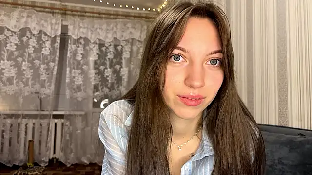 Snapshot of NancieBrack chatting on February 8, 2026, 10:07 pm NancieBrack online show from February 8, 2026, 10:07 pm