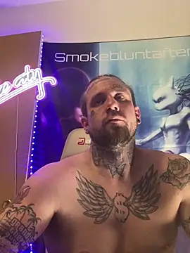 Snapshot of Smokebluntafterblunt chatting on April 14, 2026, 2:16 am Smokebluntafterblunt online show from April 14, 2026, 2:16 am
