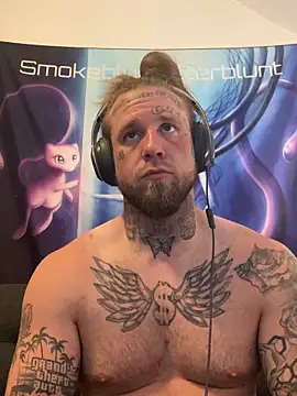 Snapshot of Smokebluntafterblunt chatting on May 19, 2026, 1:10 am Smokebluntafterblunt online show from May 19, 2026, 1:10 am