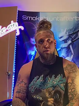 Smokebluntafterblunt online show from March 28, 2026, 1:17 am