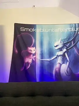 Snapshot of Smokebluntafterblunt chatting on April 27, 2026, 12:36 pm Smokebluntafterblunt online show from April 27, 2026, 12:36 pm