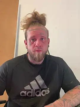 Smokebluntafterblunt online show from July 5, 2026, 11:33 pm