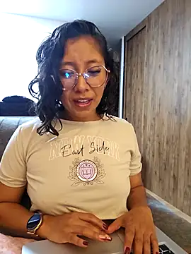 Camila Lopez1 online show from March 27, 2026, 3:37 am