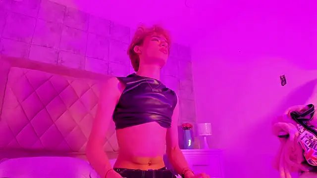 Snapshot of AngelDoll_1 chatting on March 14, 2026, 4:40 am AngelDoll 1 online show from March 14, 2026, 4:40 am