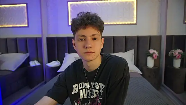 Snapshot of StefanBev chatting on March 14, 2026, 8:48 pm StefanBev online show from March 14, 2026, 8:48 pm