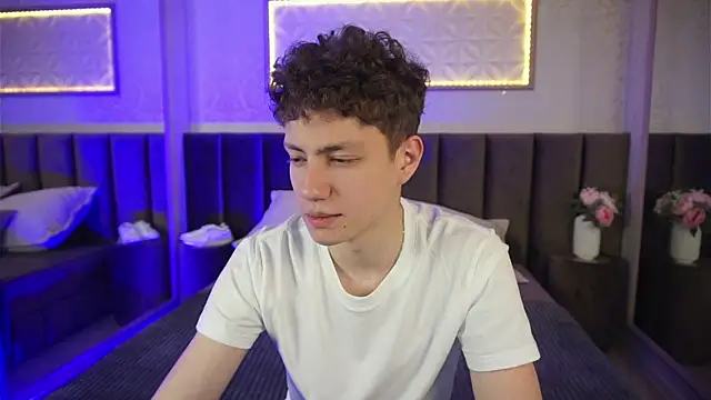 Snapshot of StefanBev chatting on March 28, 2026, 7:59 pm StefanBev online show from March 28, 2026, 7:59 pm