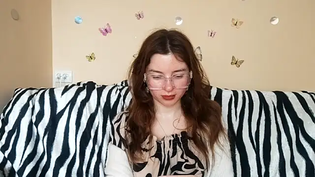 LanitaHemple online show from April 26, 2026, 1:08 pm
