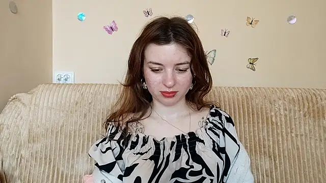 LanitaHemple online show from May 6, 2026, 7:23 am