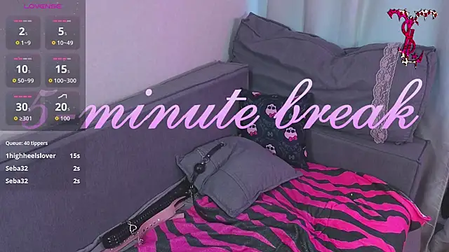 xdigitalxhoe online show from May 27, 2026, 1:57 am