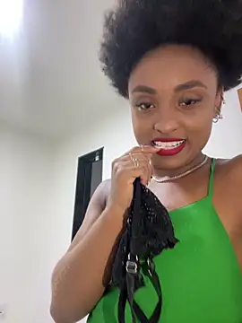 MusaNatacha online show from March 21, 2026, 2:02 am