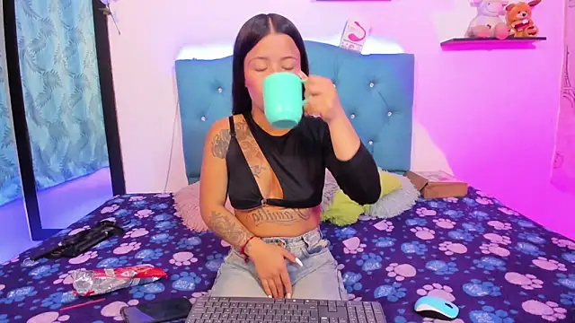 Sandy ass 69  online show from April 10, 2026, 9:44 pm