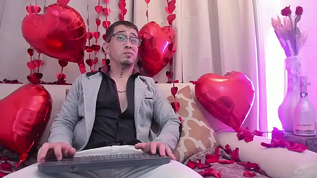 Snapshot of Tommas_Jhonson chatting on February 14, 2026, 3:51 am Tommas Jhonson online show from February 14, 2026, 3:51 am