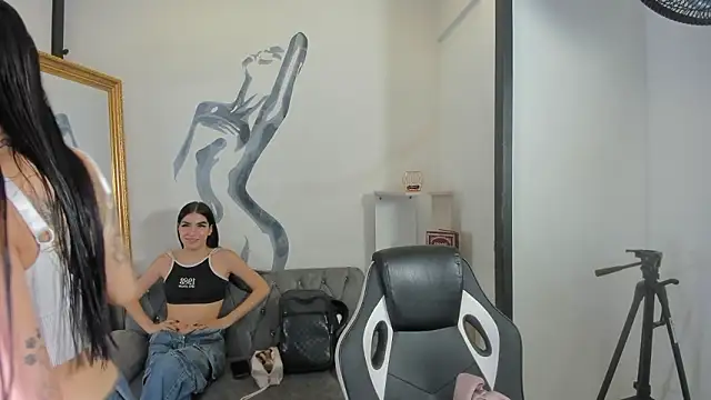 Snapshot of lorraineHunter chatting on March 17, 2026, 12:19 pm lorraineHunter online show from March 17, 2026, 12:19 pm