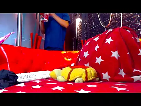 Snapshot of dylan_desire chatting on April 2, 2026, 7:53 pm dylan desire online show from April 2, 2026, 7:53 pm