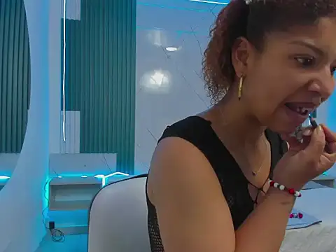 Shantall-blue online show from February 16, 2026, 7:23 pm