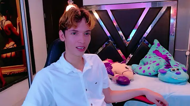 Snapshot of Liam_Green1 chatting on February 7, 2026, 3:20 pm Liam Green1 online show from February 7, 2026, 3:20 pm