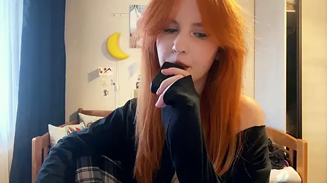 Snapshot of DynaLoom chatting on March 30, 2026, 2:07 pm DynaLoom online show from March 30, 2026, 2:07 pm