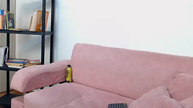 Snapshot of Kitty_f00x chatting on March 18, 2026, 7:26 pm Kitty f00x online show from March 18, 2026, 7:26 pm