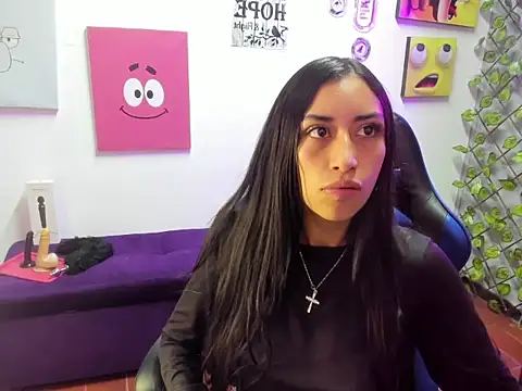 Snapshot of TiffanyDream8 chatting on March 3, 2026, 9:33 pm TiffanyDream8 online show from March 3, 2026, 9:33 pm