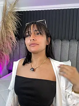 Nanda vixen  online show from March 13, 2026, 8:36 pm